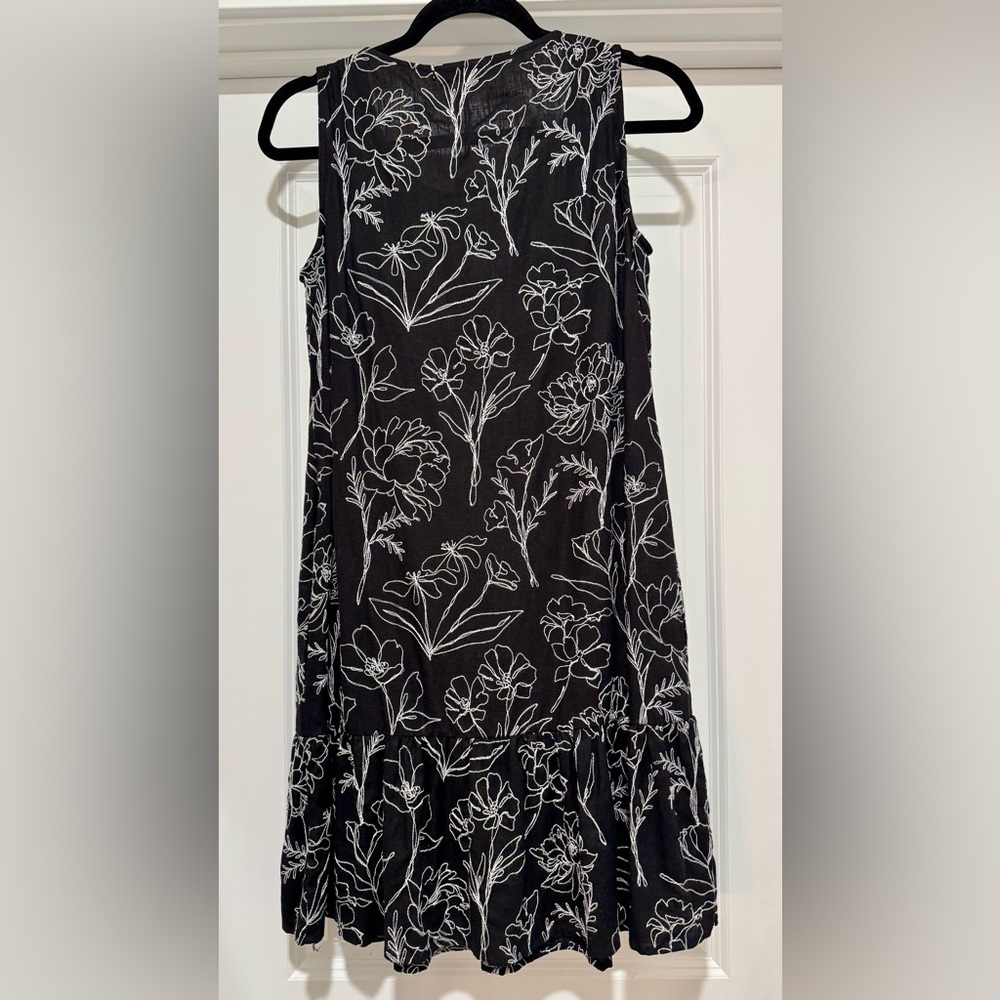 NEW Jane + Delancey Black and White Floral Embroidered Sleeveless Dress Size XS - Picture 2 of 7